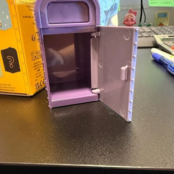 Disney trash can - SECRET - Haunted Mansion - Picture 4 of 4